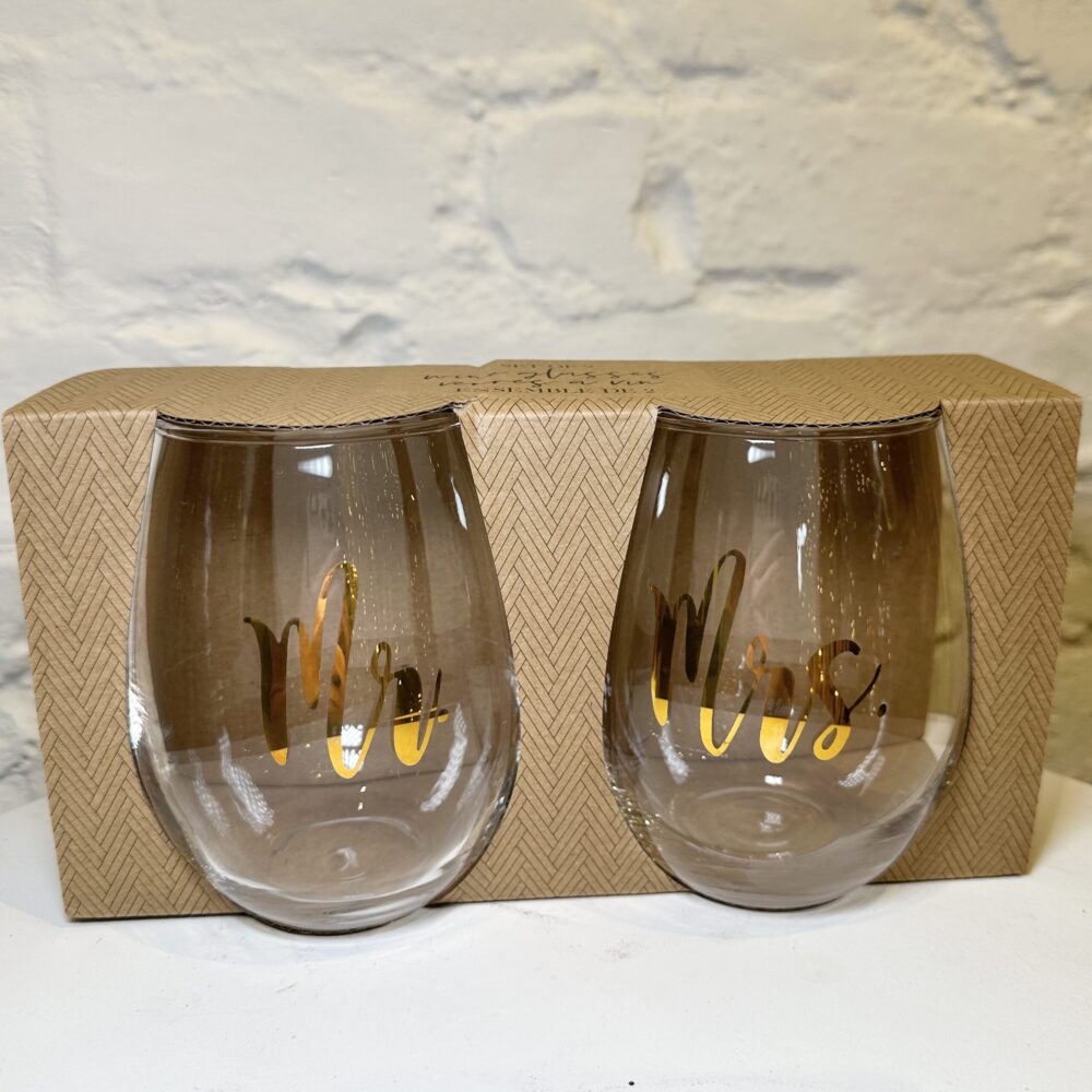 Mr & Mrs Wine Glasses - Image 2