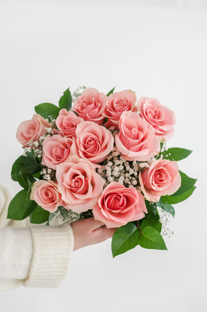 Classic Rose Handtied Bouquet