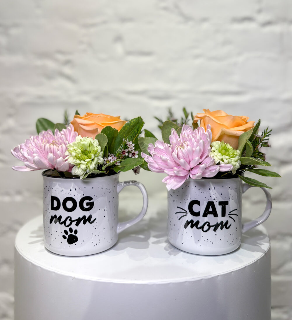 Dog/Cat Mom