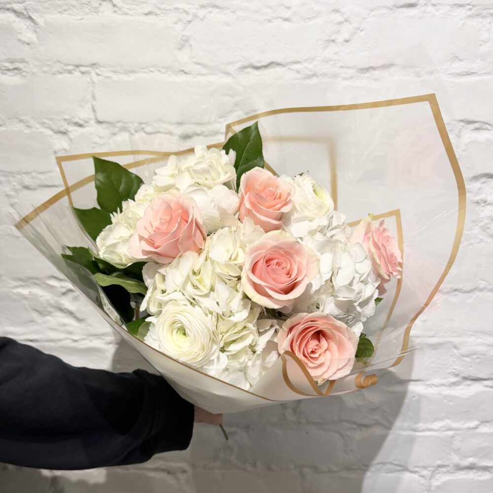 beautiful rose bouquet for mothers day with hydrangeas